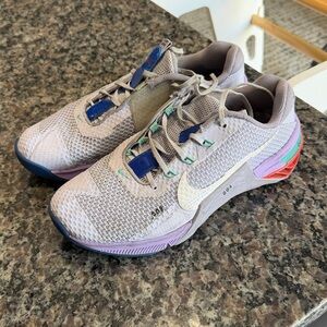 Nike Metcons Athletic Sneakers